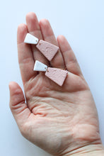 Load image into Gallery viewer, Avery