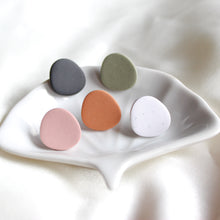 Load image into Gallery viewer, Organic circles
